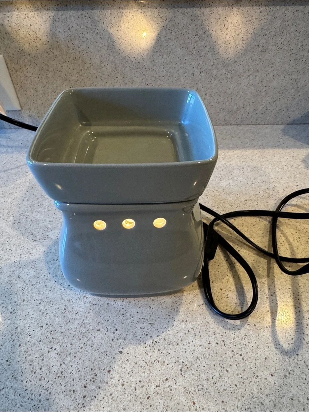 Scentsy Classic Curve Gloss Gray Ceramic Wax Warmer